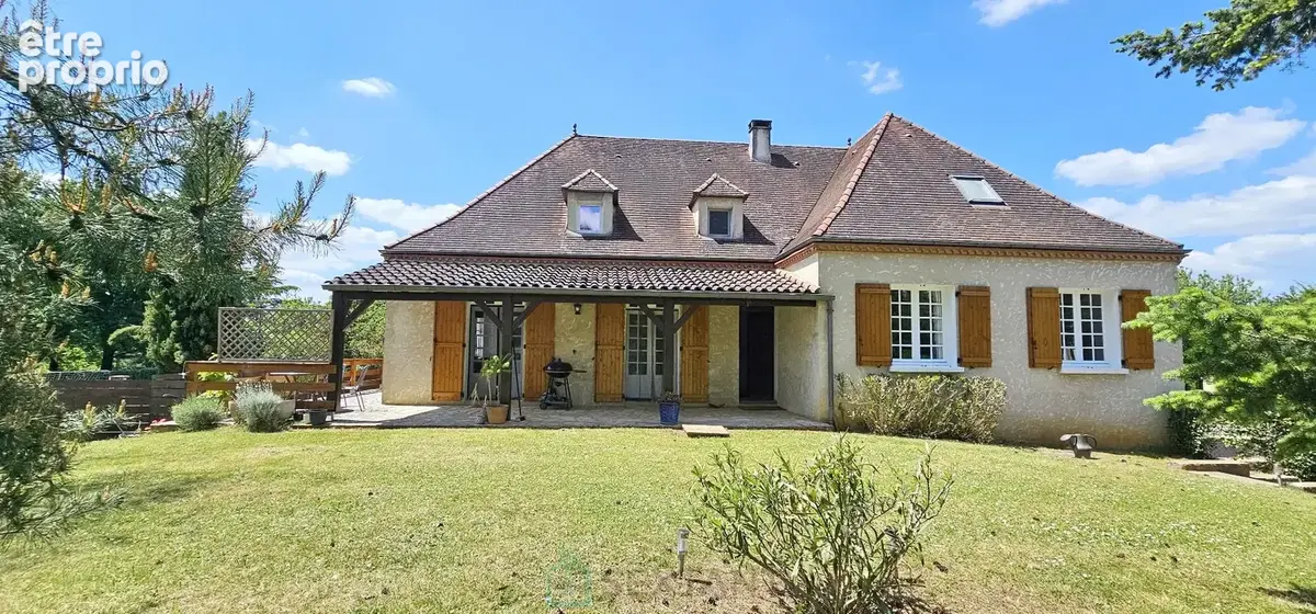 Maison 304 m² à Gourdon  - photo 1