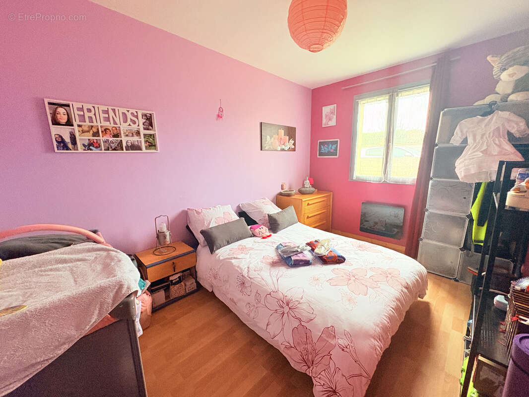 Maison à SAINT-ARNOULT-DES-BOIS