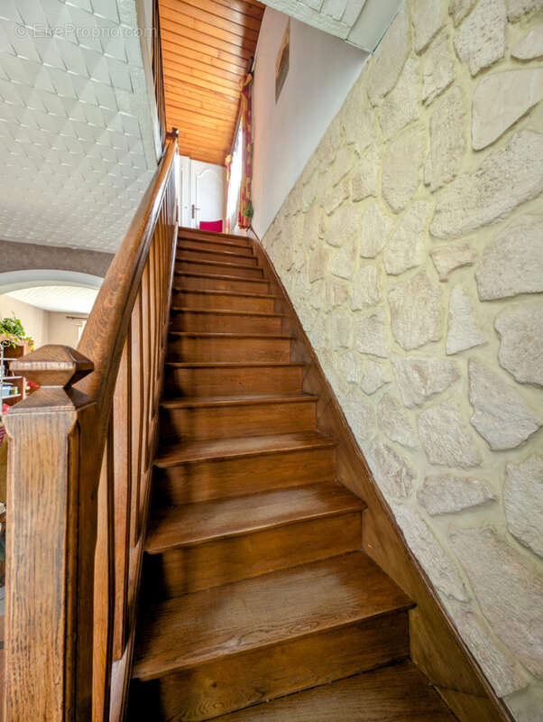 Maison à SAINTE-SAVINE