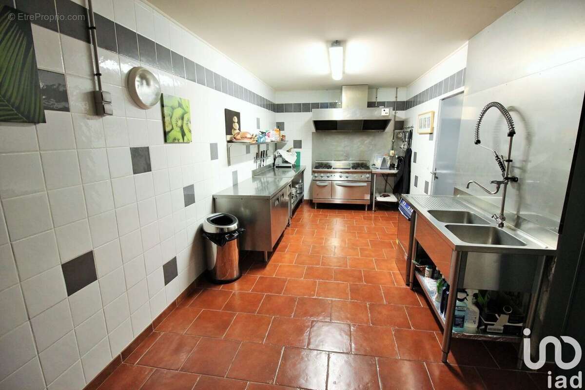 Photo 6 - Commerce à COMPIEGNE