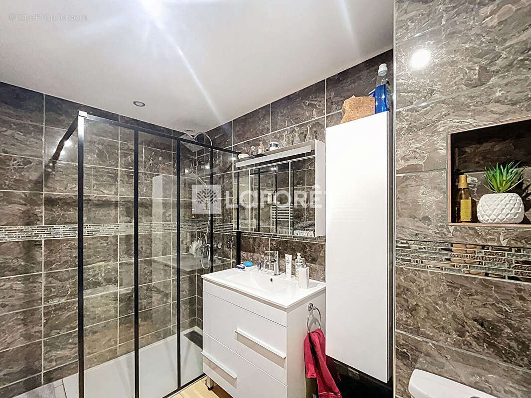 Maison à SAINT-BOMER-LES-FORGES