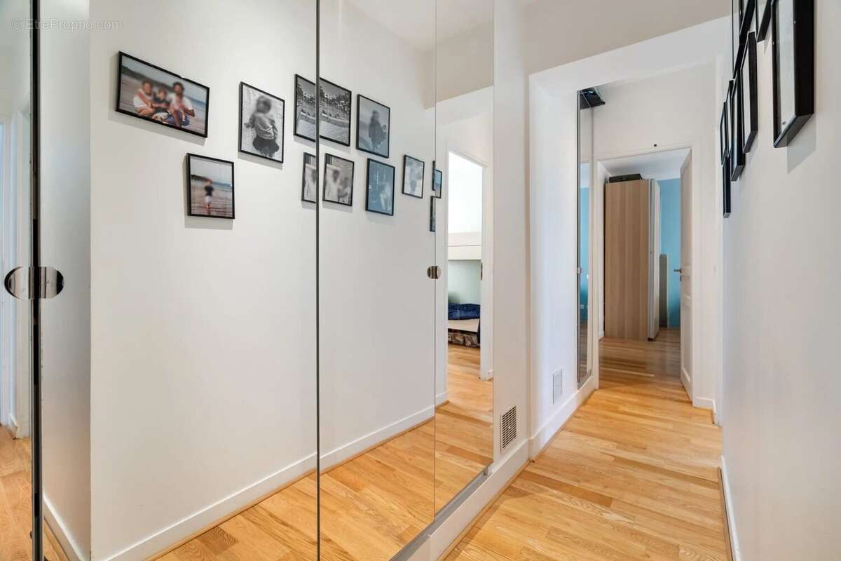 Appartement à LEVALLOIS-PERRET