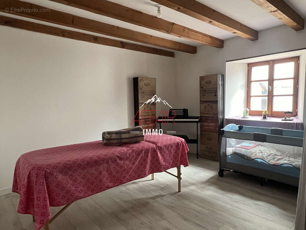 Maison à FEIGERES