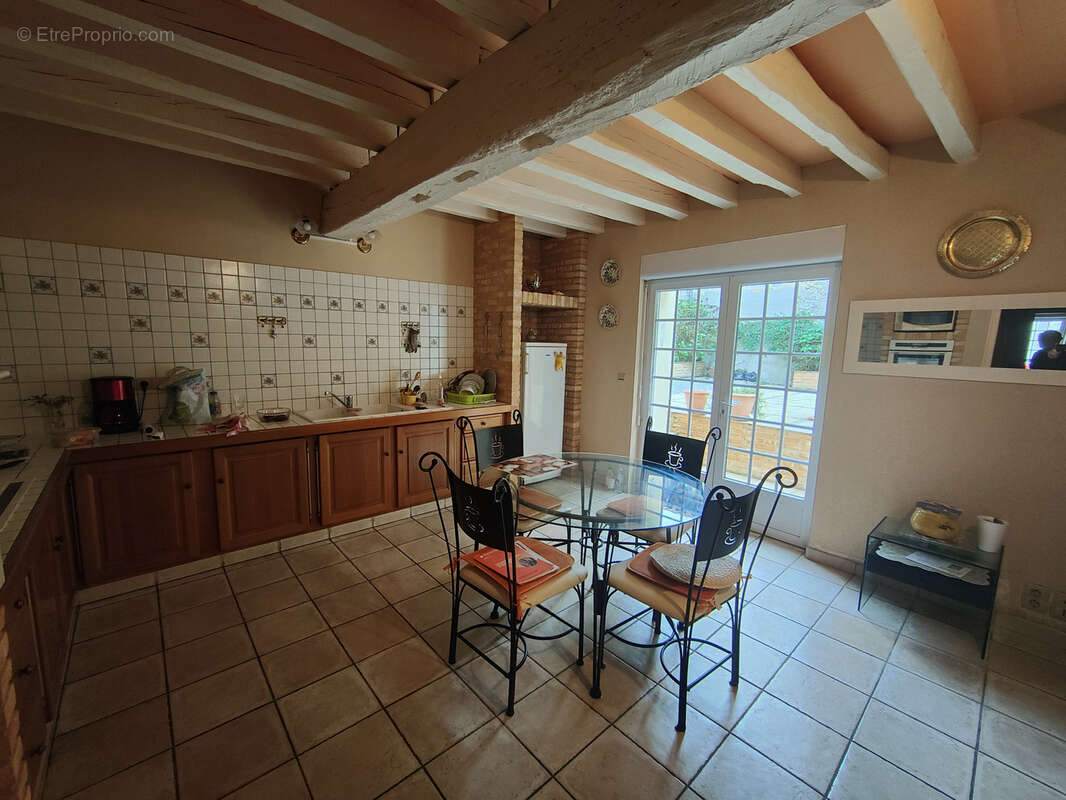 Charmante maison  avec cour en viager occupé - photo 6