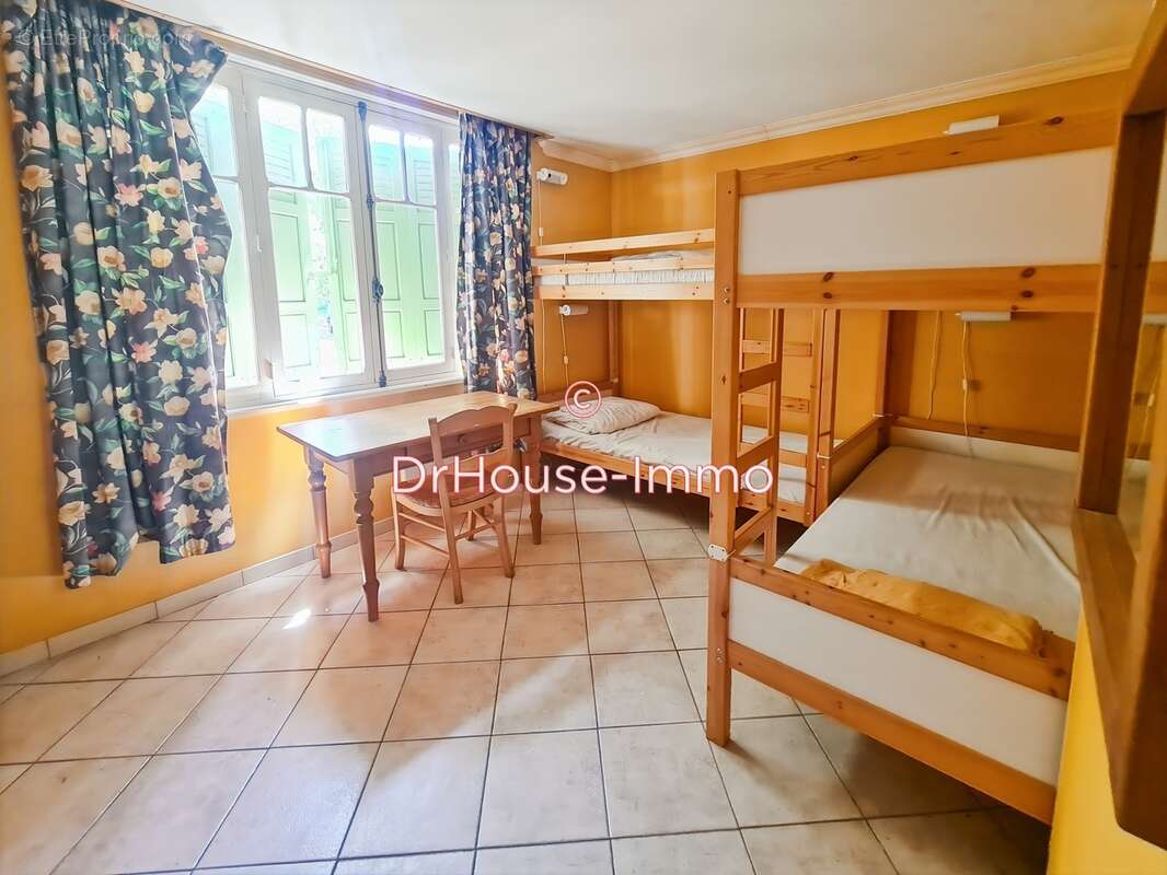 Maison à ALLEMAGNE-EN-PROVENCE