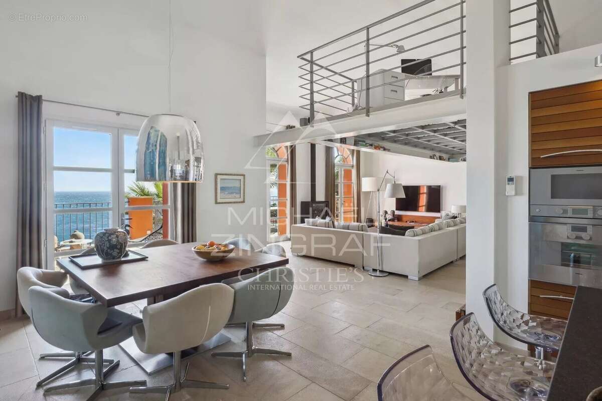 Maison à THEOULE-SUR-MER