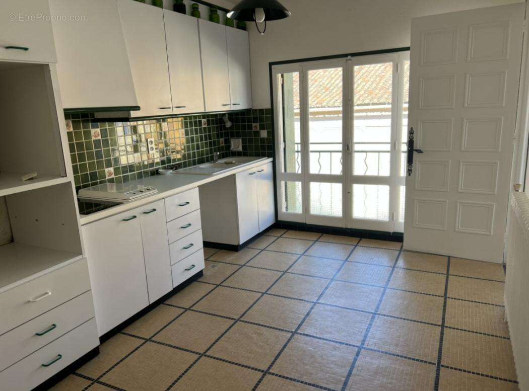 Maison à SAINT-GILLES