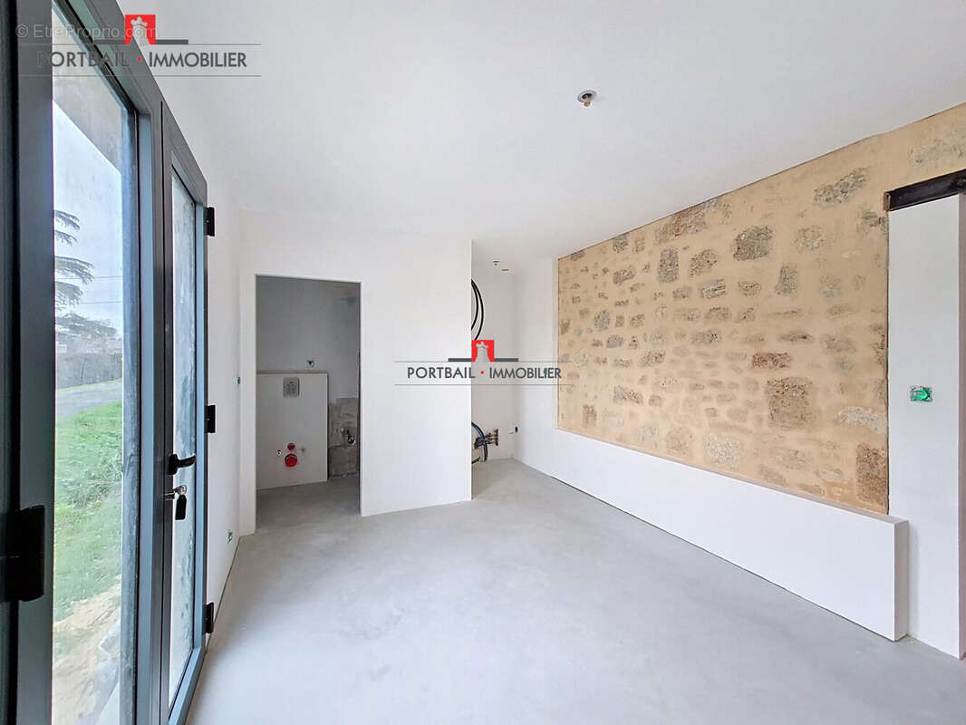 Maison 135 m² à Saint-Andre-De-Cubzac  - photo 7