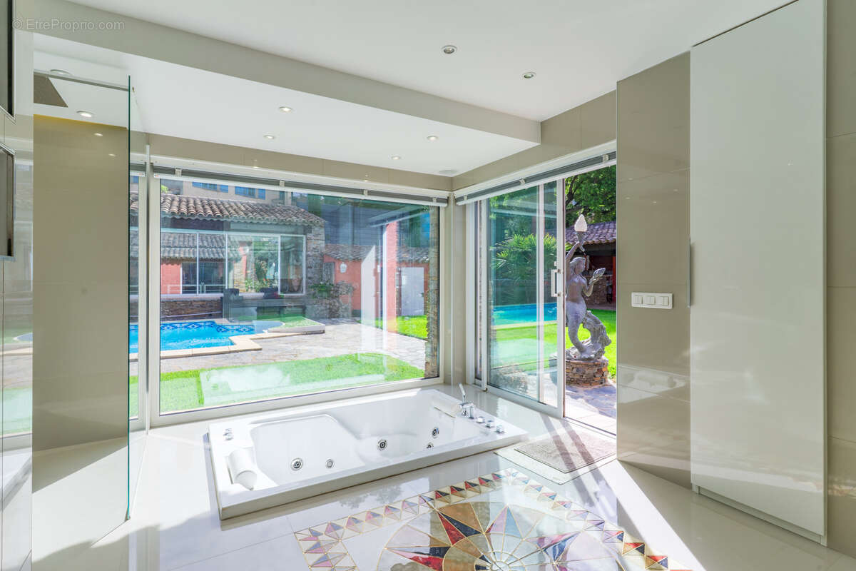 Maison à CAVALAIRE-SUR-MER