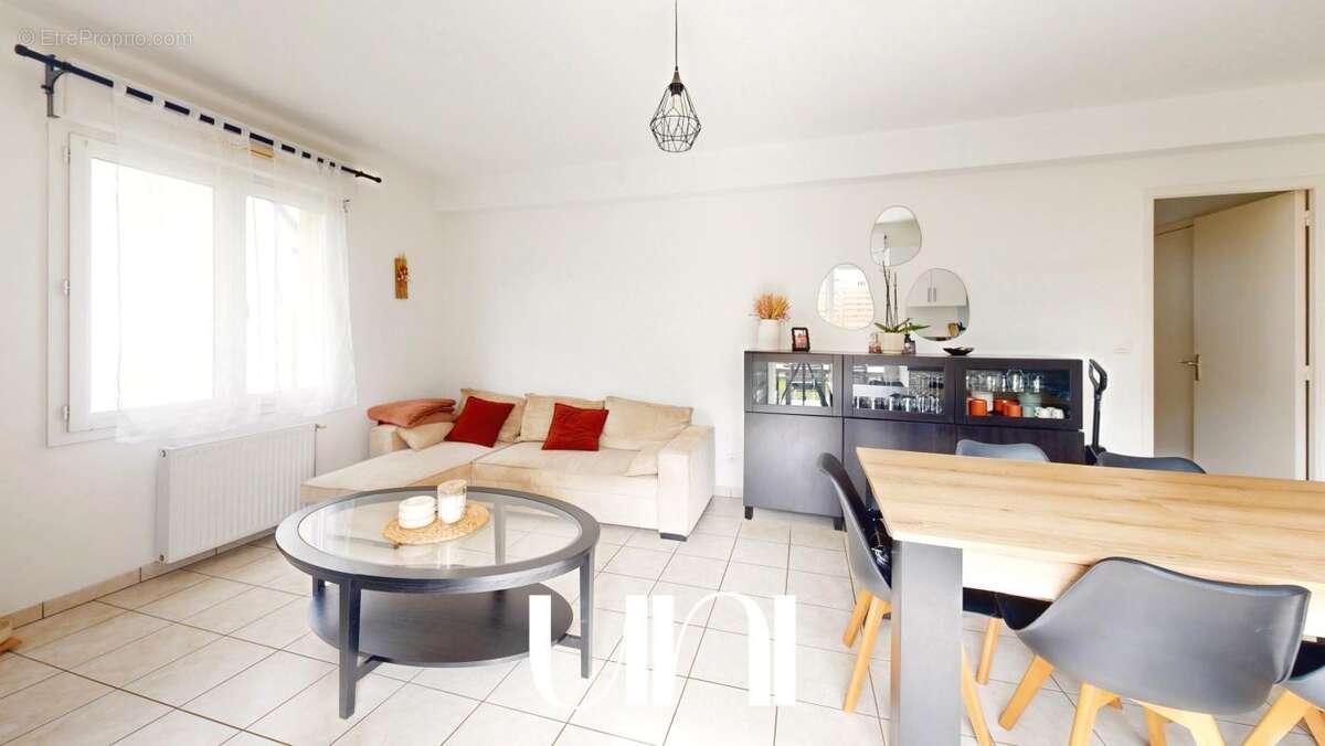 Appartement à SAINT-MARTIN-DE-FONTENAY