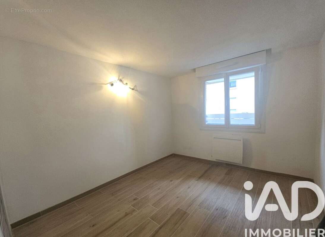 Appartement 77 m² à Tarbes  - photo 8