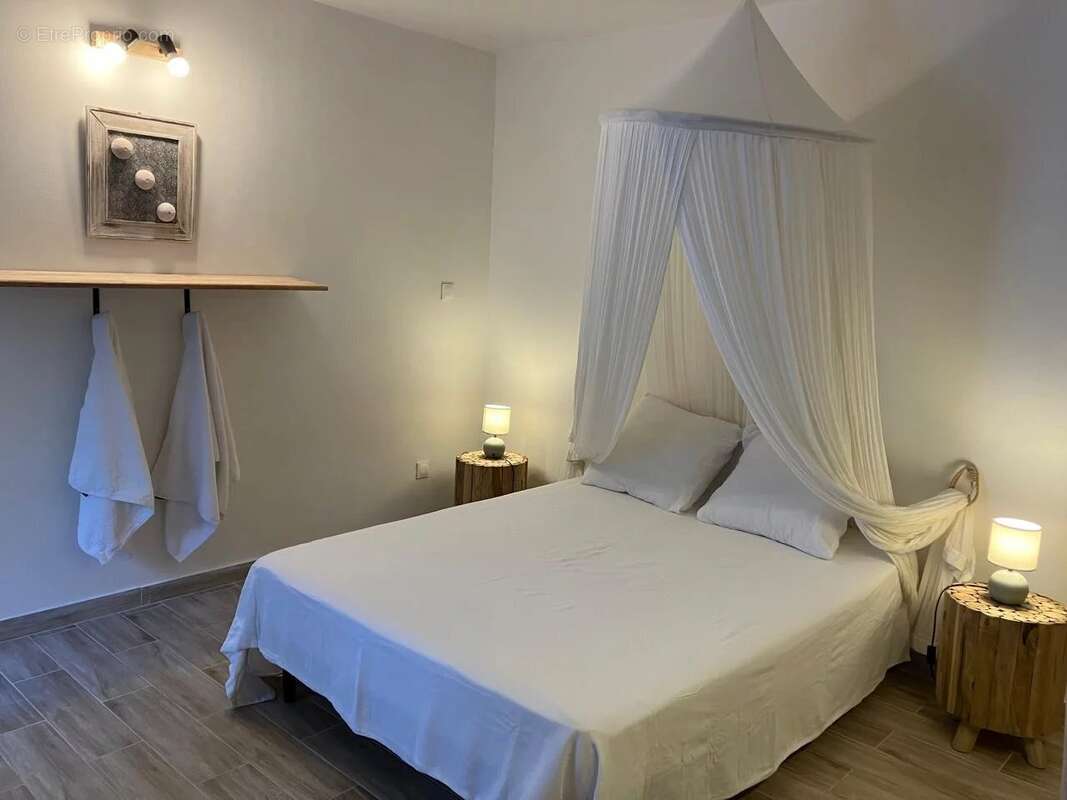 Appartement à LES TROIS-ILETS