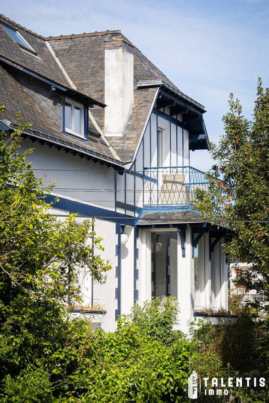 Maison à LE POULIGUEN