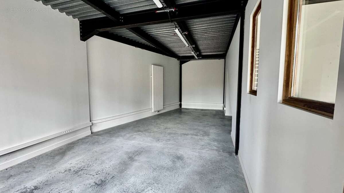 VANNES SENE - Bureau professionnel de 31 m² avec parkings proche bus - photo 14