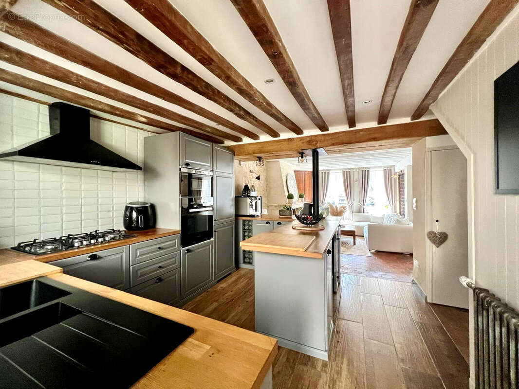 Maison à SENLIS