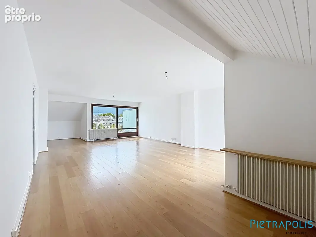 Appartement 2 pièces 82 m² à vendre à Divonne-Les-Bains (01220) - photo 7