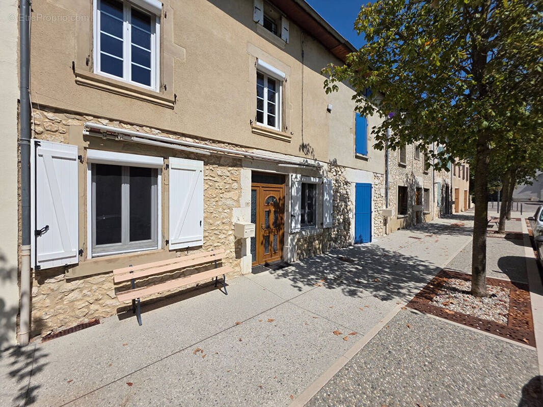 Maison à HOSTUN
