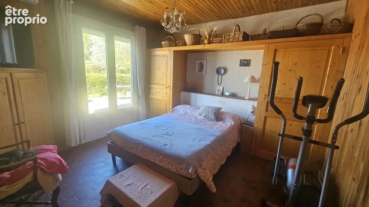 GRAND-CHÉZEAUX (87) — Belle maison en pierre rénovée, isolée sans vis-à-vis, terrain de plus de 4 000 m2 - photo 8