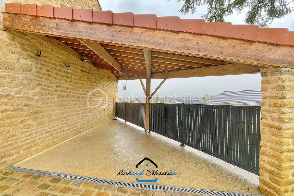 Maison à AUTRECOURT-ET-POURRON