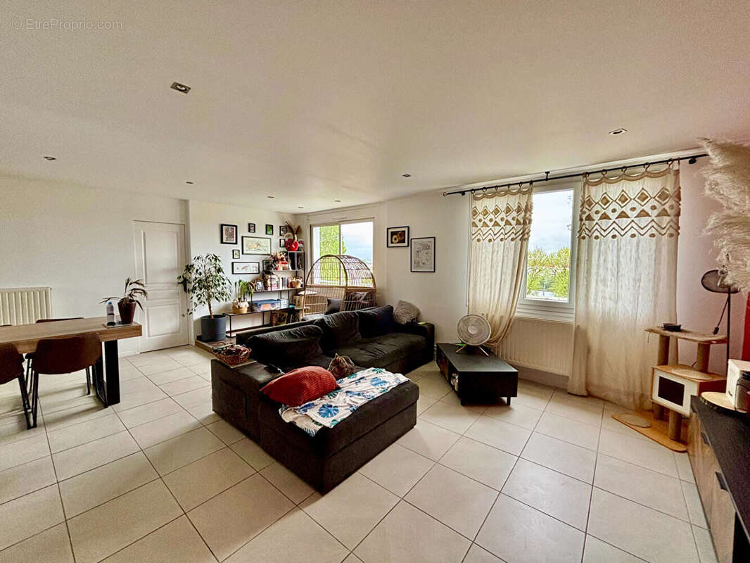 Appartement à MONTLUEL