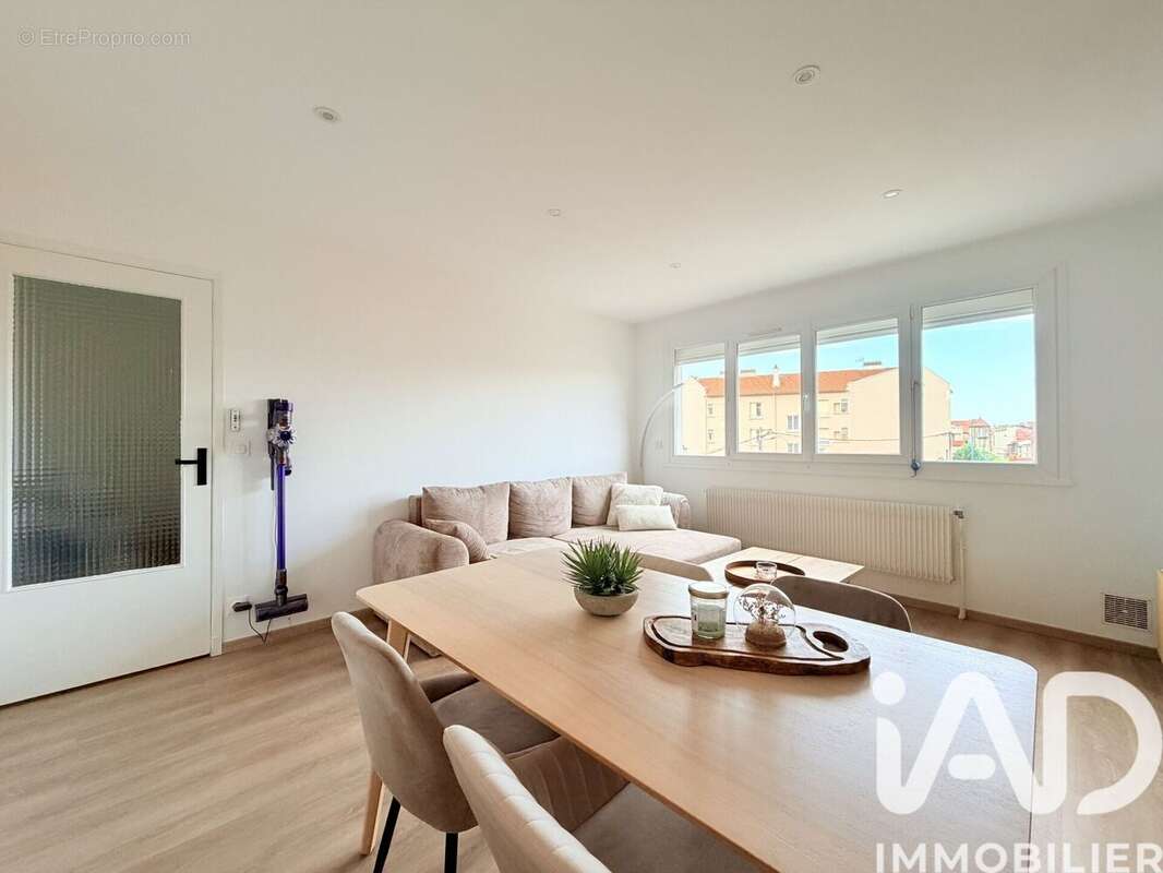 Photo 2 - Appartement à CLERMONT-FERRAND