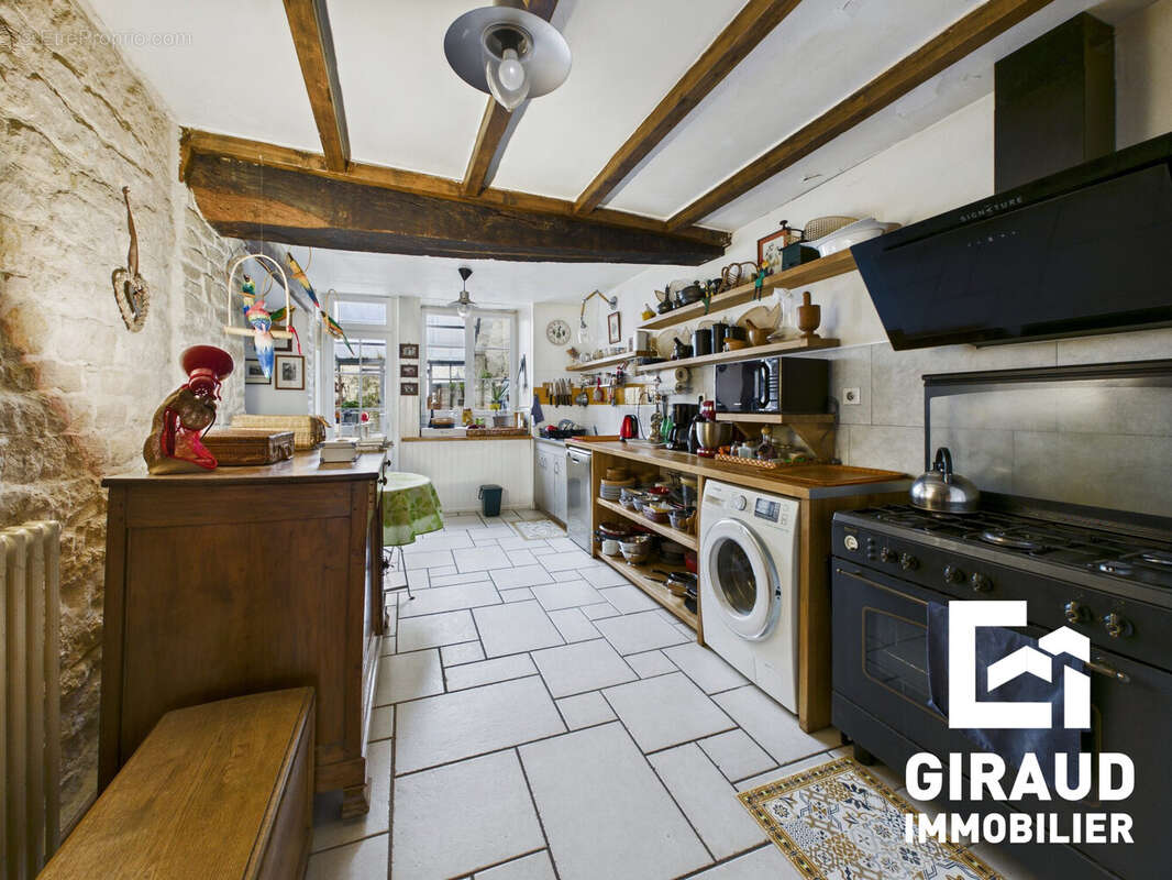 Maison à FONTENAY-LE-COMTE