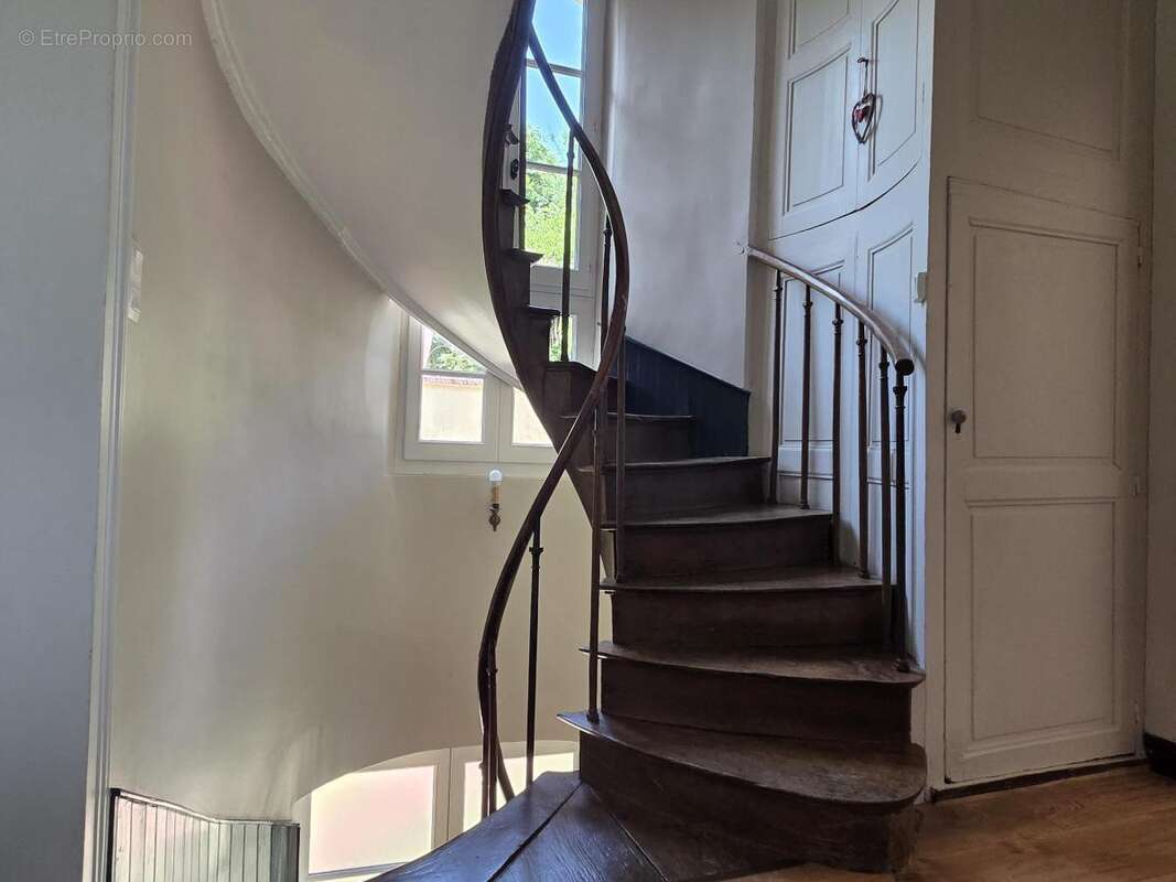 Maison 219 m² à Chateau-Gontier  - photo 8
