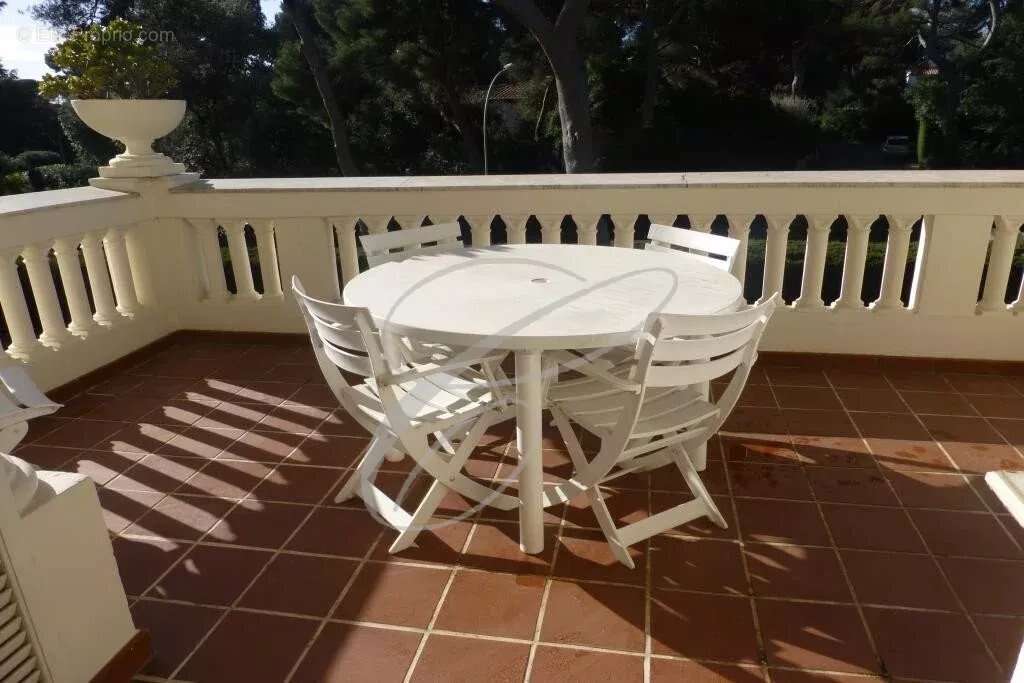 Appartement à ROQUEBRUNE-CAP-MARTIN