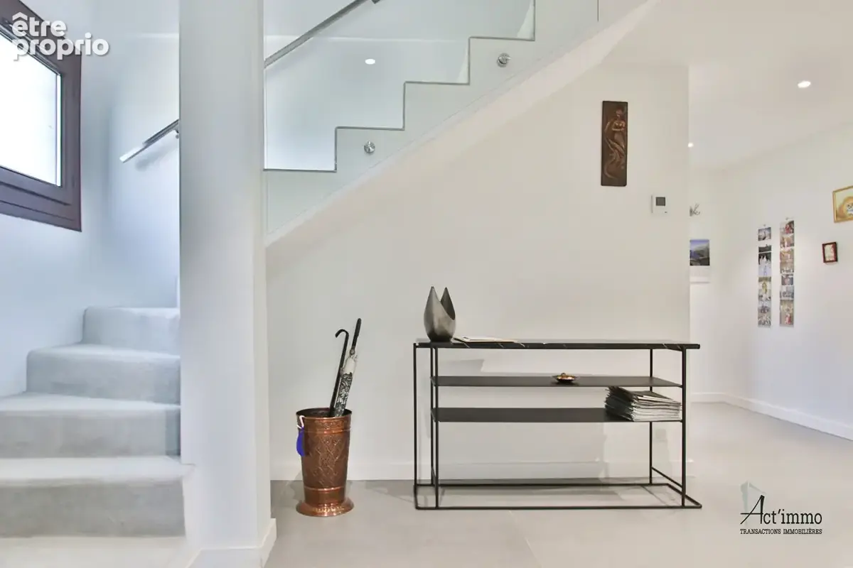 Claix village maison entièrement rénovée7P+C - photo 6