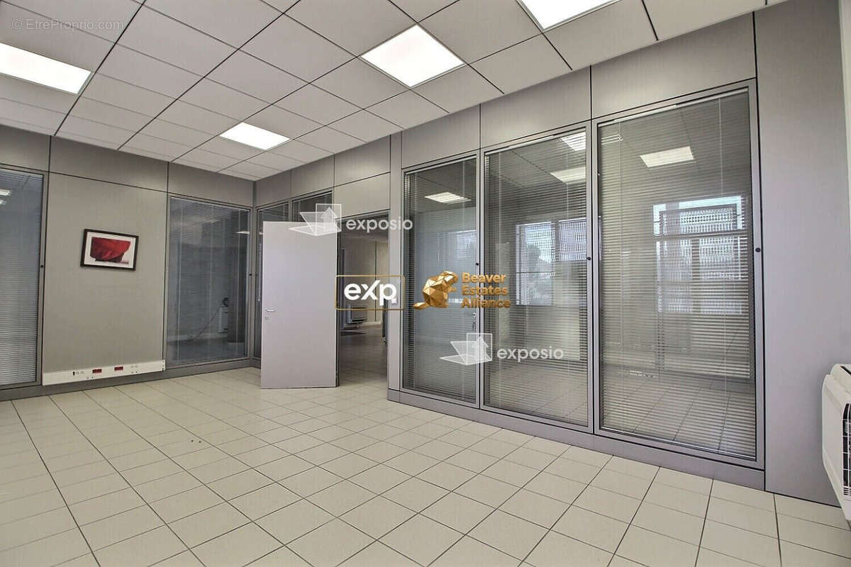 Commerce 250 m² à Chateaurenard  - photo 7