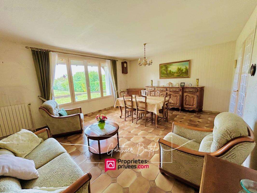 Maison à COULOMMIERS