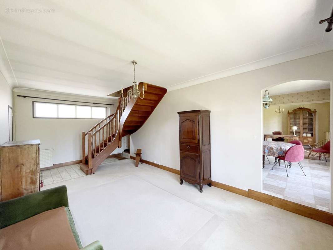 Maison 136 m² à Teloche  - photo 6