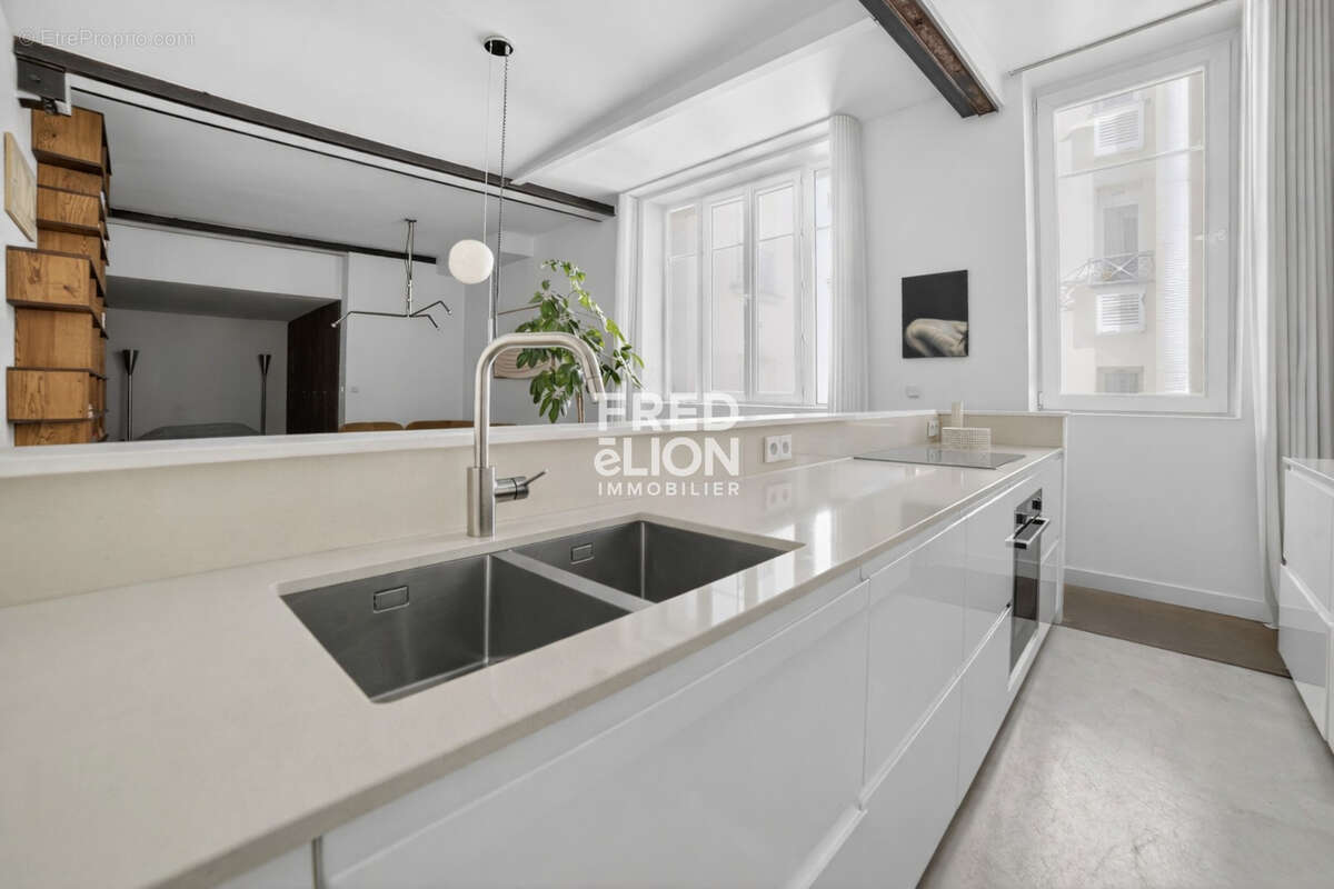 Appartement à PARIS-19E