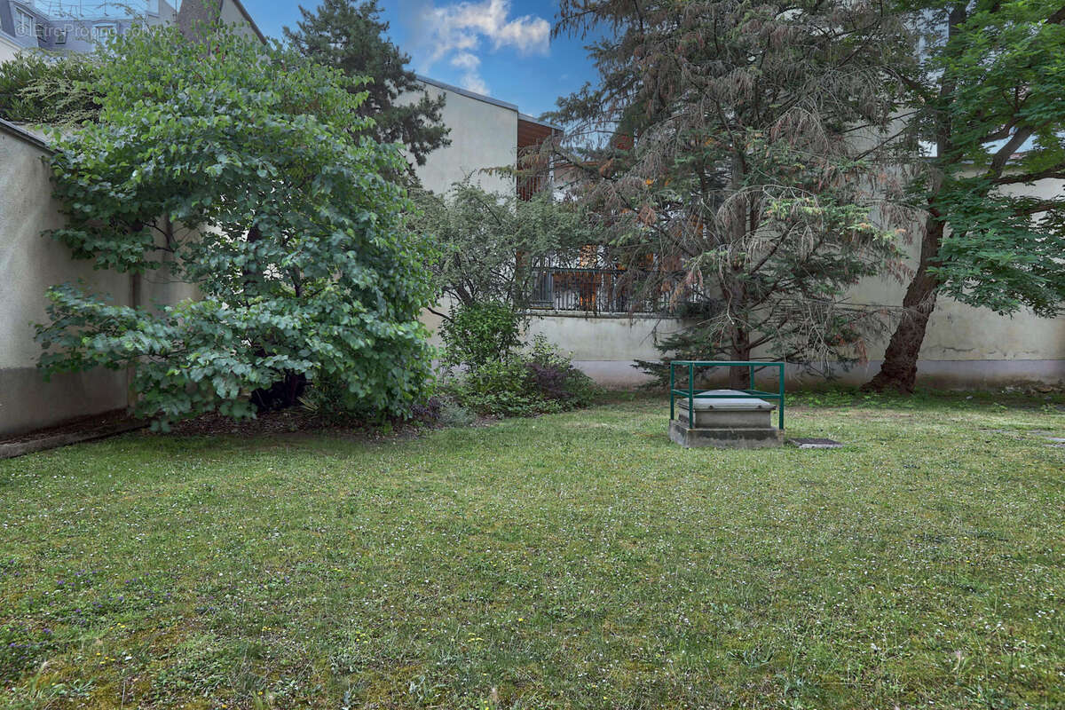 Appartement à PARIS-19E