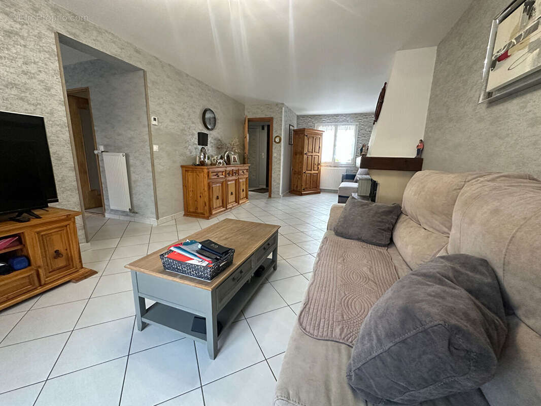 Maison à ARS-SUR-MOSELLE