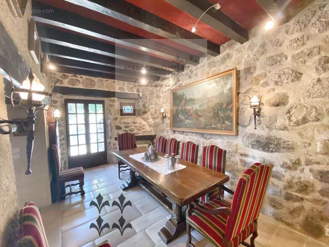 Maison à VEYRIER-DU-LAC