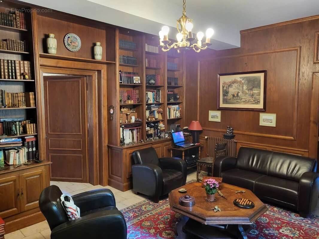 Maison de Maitre au riche passé - photo 4