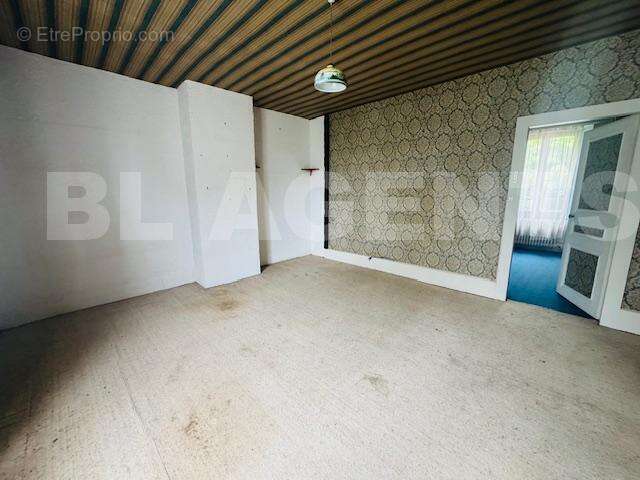 image4 - Maison à AUNEAU