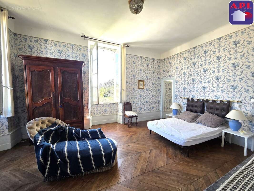 Maison à SAVERDUN
