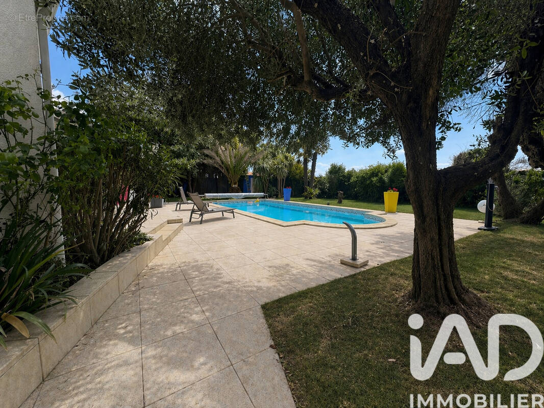 Photo 1 - Maison à LA JARNE