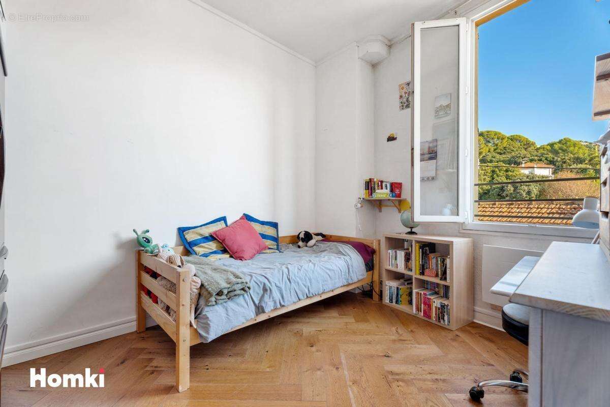 Appartement à LE CANNET