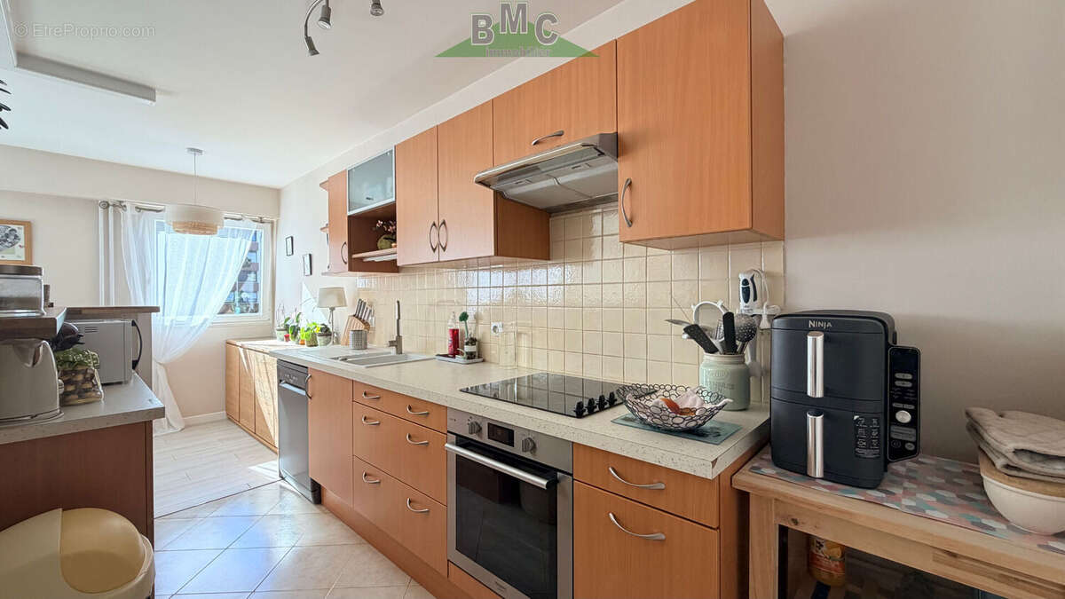Appartement à LE PLESSIS-BOUCHARD