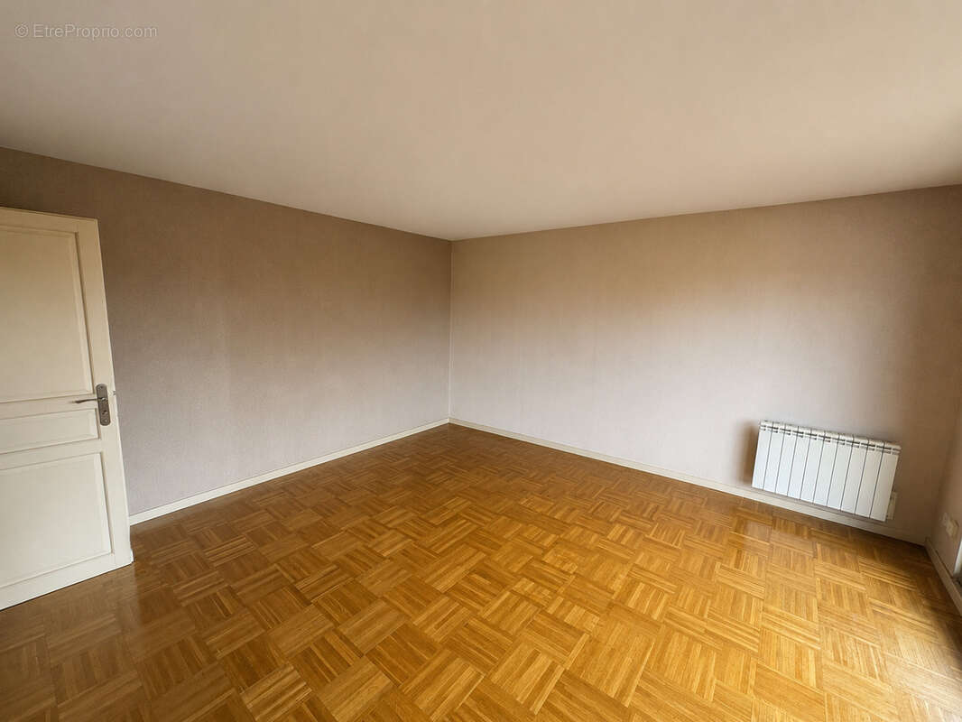 Appartement à TASSIN-LA-DEMI-LUNE
