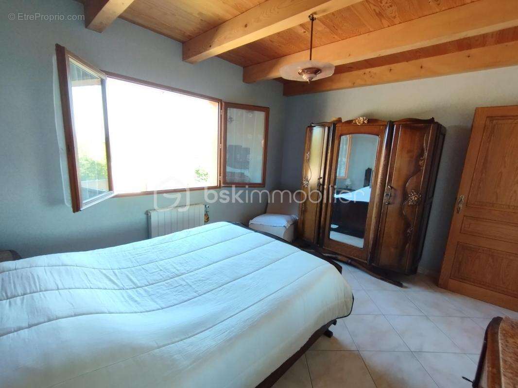 Maison à GROSPIERRES