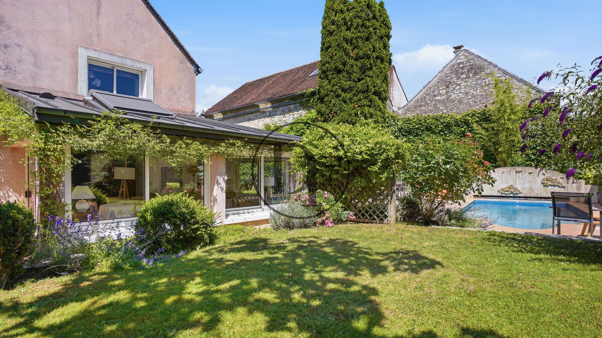 Maison à BOURRON-MARLOTTE