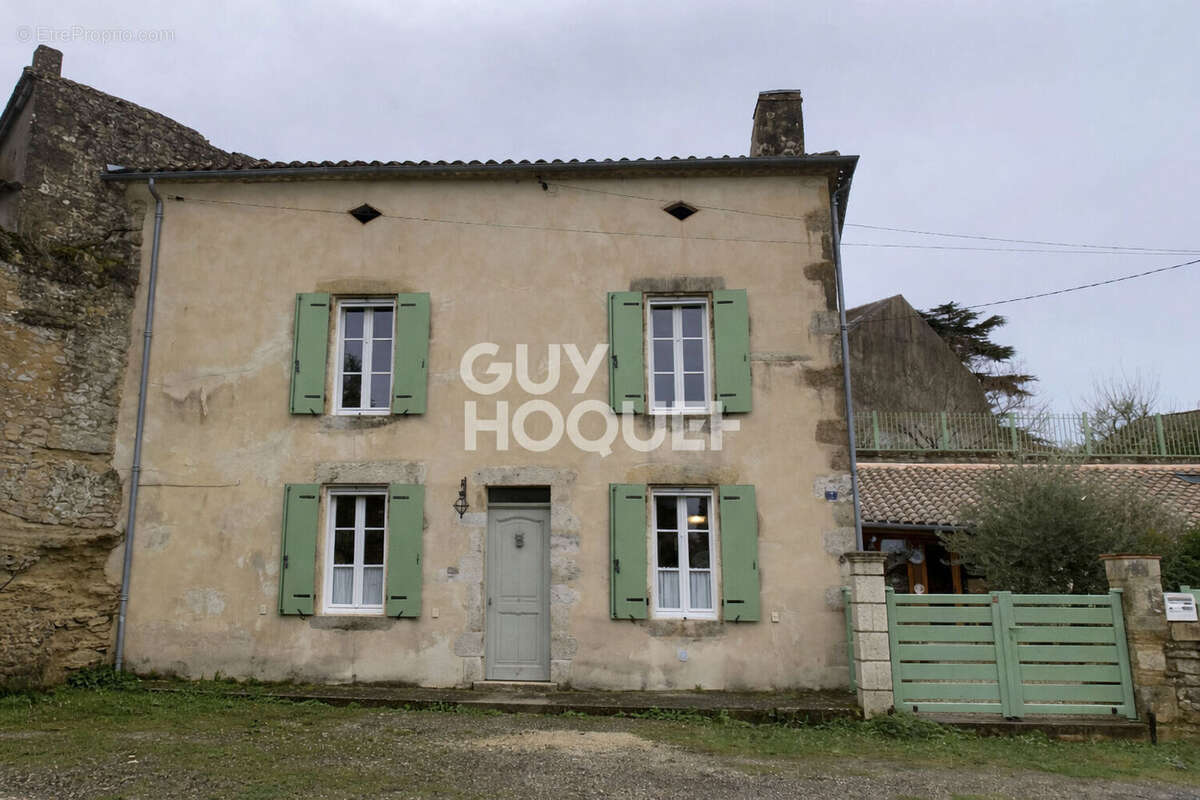Maison à MONSEGUR