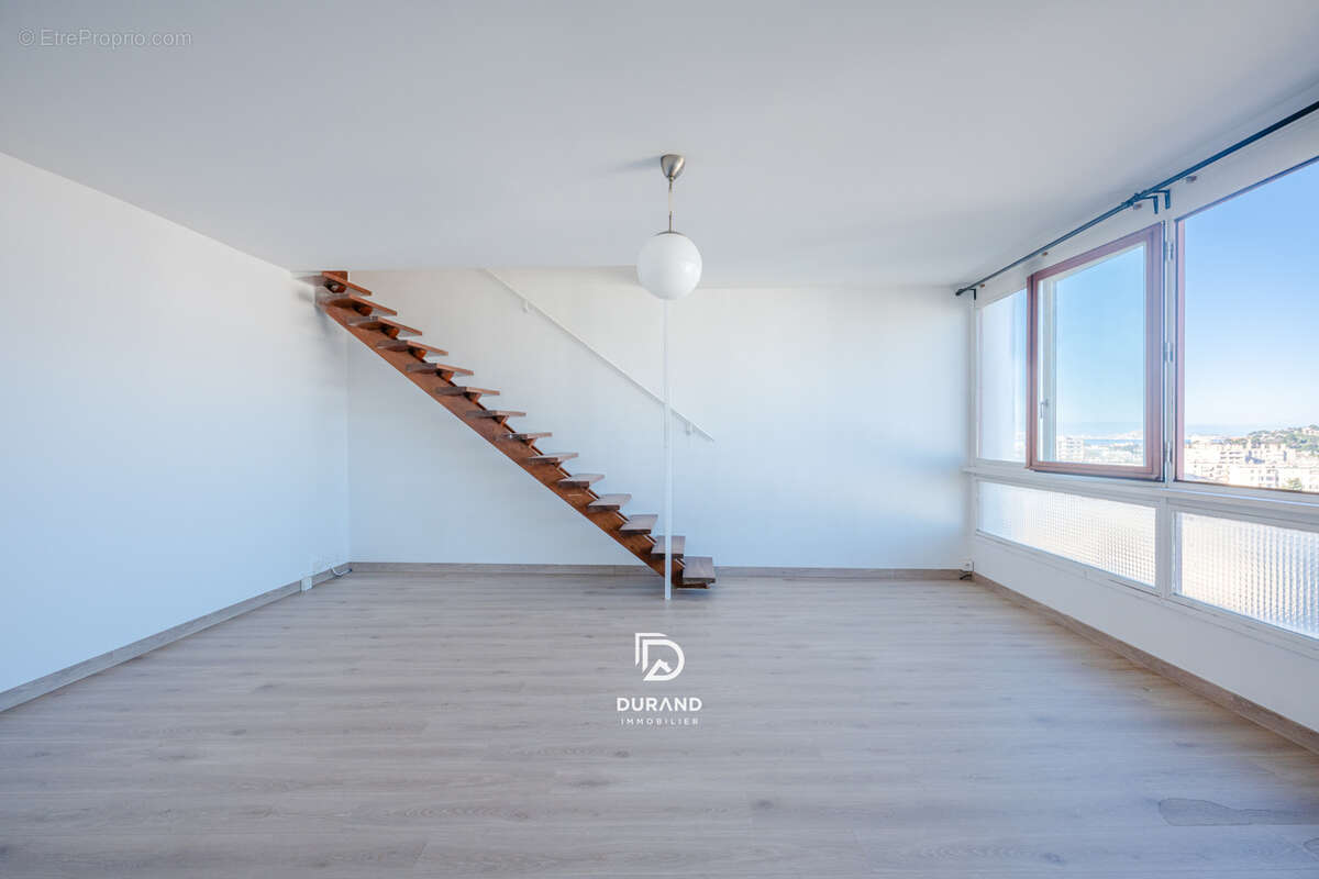 Appartement à MARSEILLE-8E