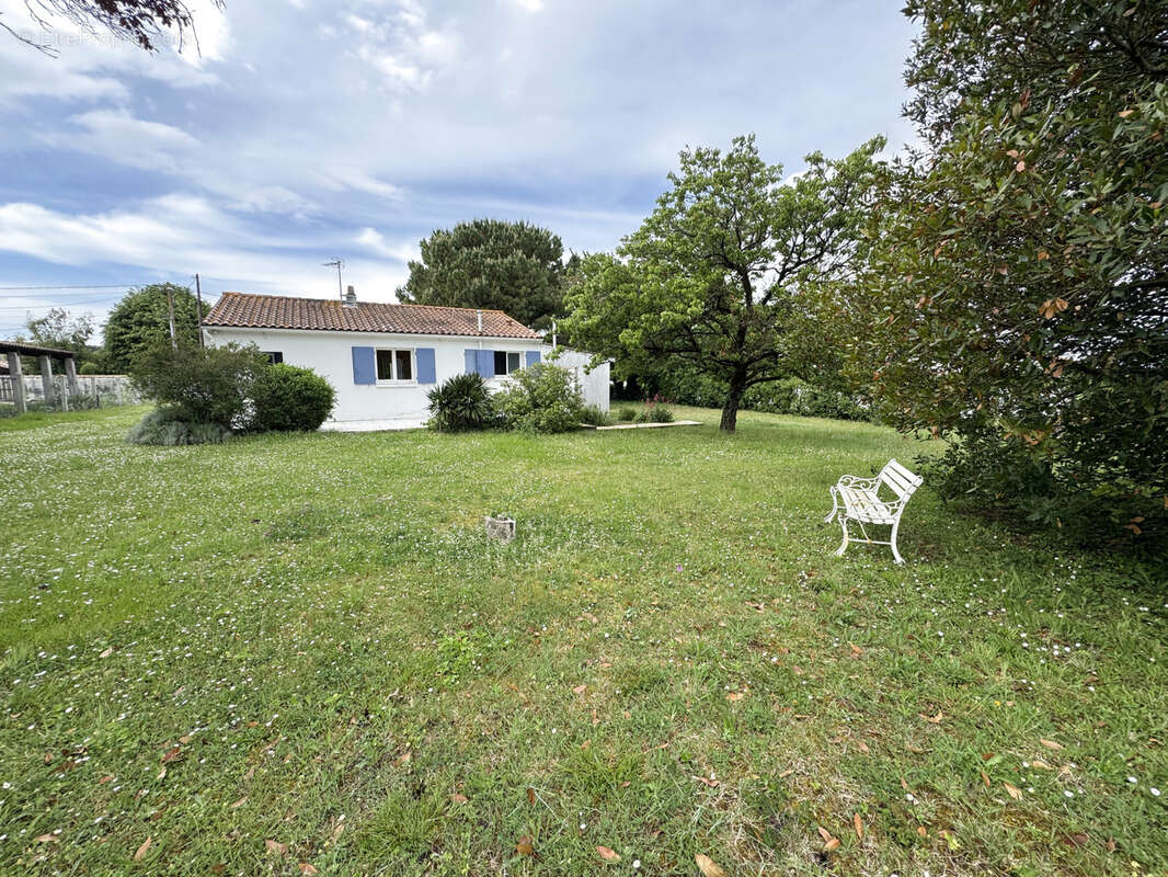 Maison à MESCHERS-SUR-GIRONDE