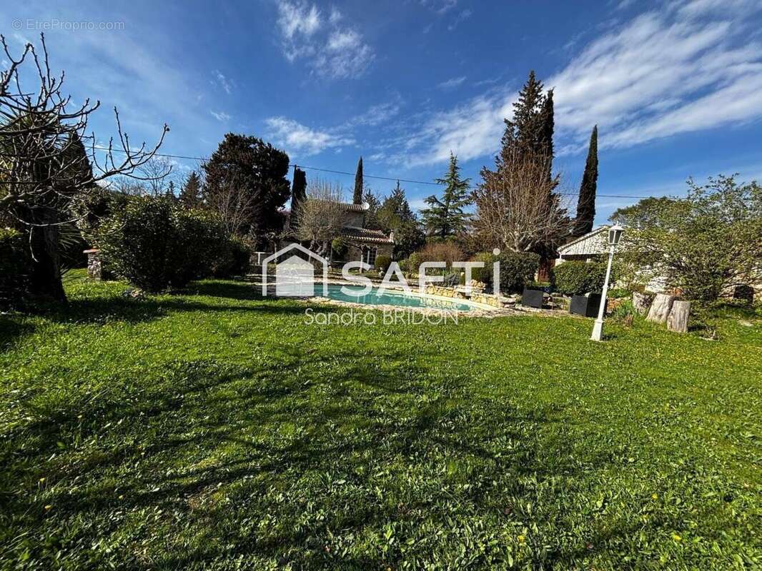 Photo 2 - Maison à LORGUES