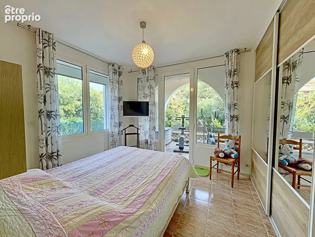 Saint-aygulf  villa provençale en parfait état, piscine chauffée et logement indépendant - photo 10